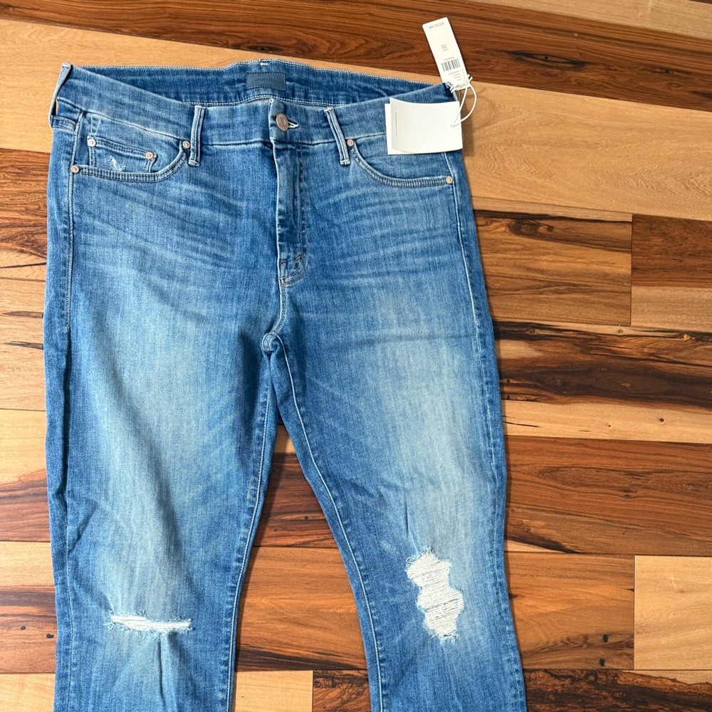 MOTHER The Looker Ankle Chew Jeans